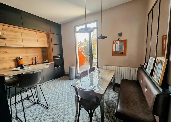 La Belle Maison, Centre Ville, 3 Et Jardin